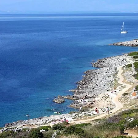 7942d * Mali Lošinj